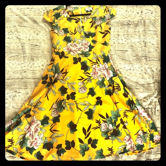 Unique Vintage Dresses & Skirts - Magnolia Park Yellow Dress with flowers! NWOT.